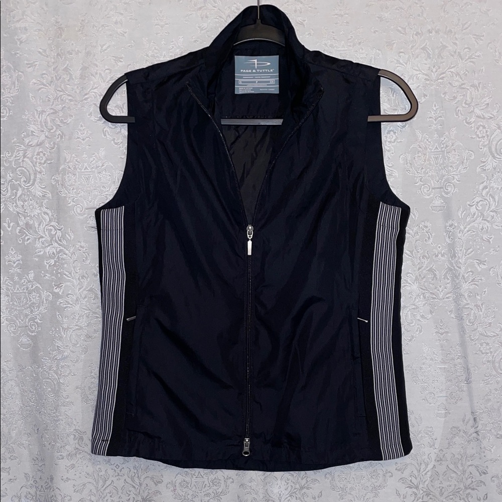 NWOT PAGE & TUTTLE Women's Black Vest. Size S/P. - Picture 1 of 4